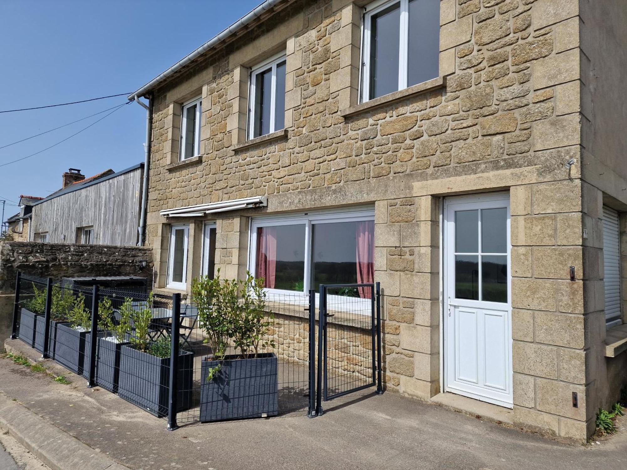 Maison De A Coulomb *